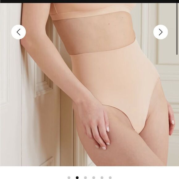 NWOT Skims core control thong - Picture 4 of 6